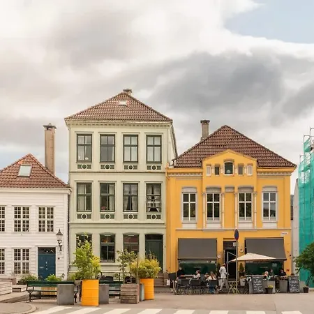 Cozy Loft With King Bed In The Middle Of Town Hébergement de vacances Bergen
