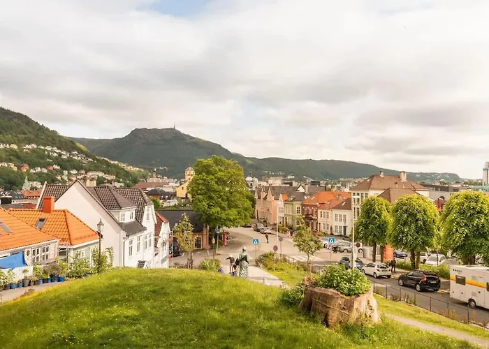 Cozy Loft With King Bed In The Middle Of Town Hébergement de vacances Bergen